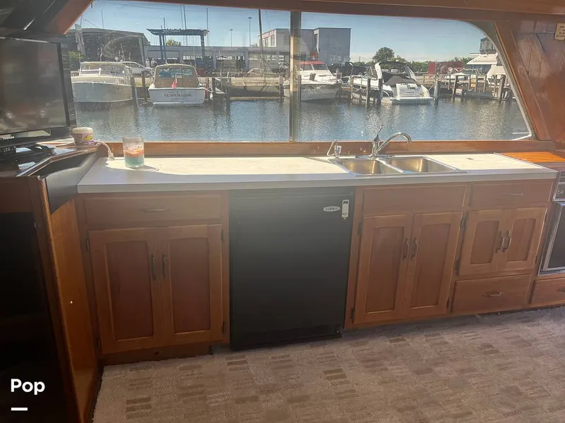 Slide: The Image of Egg Harbor 40 Flybridge Sedan Cruiser 1974 - 12948731