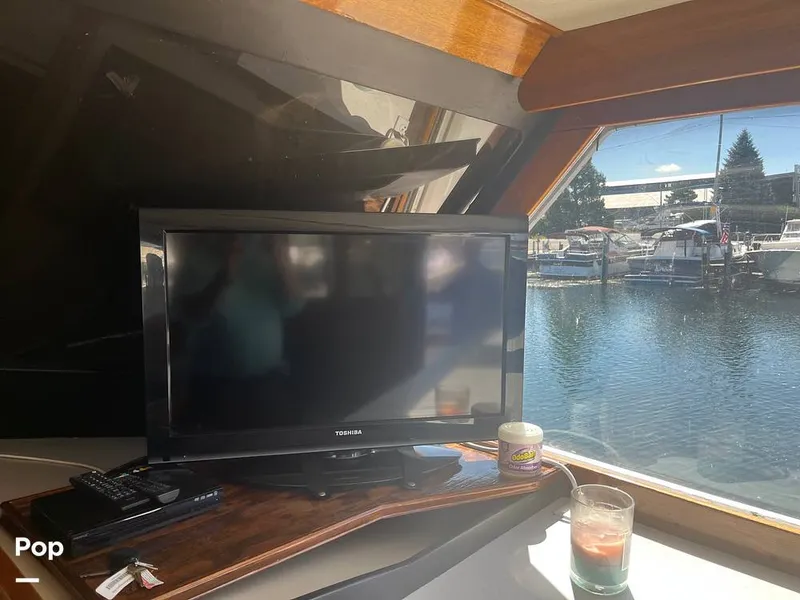 Slide: The Image of Egg Harbor 40 Flybridge Sedan Cruiser 1974 - 12948735