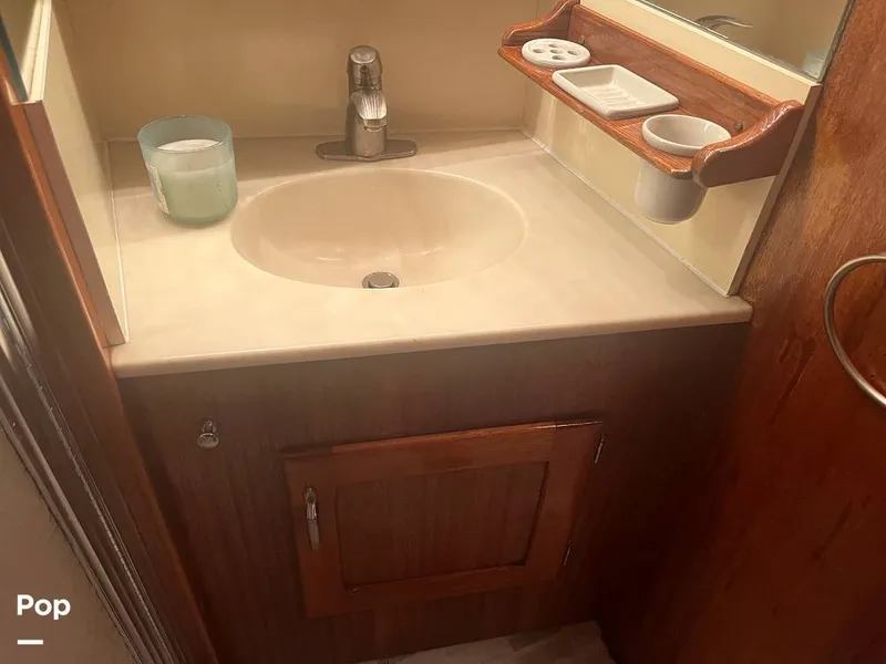 Slide: The Image of Egg Harbor 40 Flybridge Sedan Cruiser 1974 - 12986356