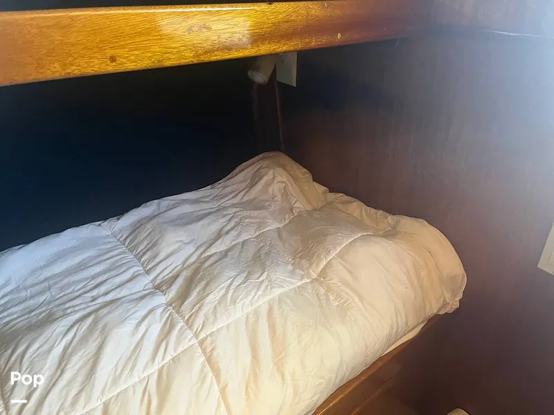 Slide: The Image of Egg Harbor 40 Flybridge Sedan Cruiser 1974 - 12986365