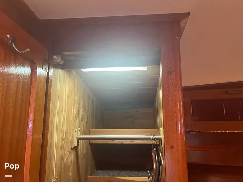 Slide: The Image of Egg Harbor 40 Flybridge Sedan Cruiser 1974 - 12986371