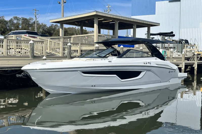 Slide: The Image of Cruisers Yachts 34 GLS Outboard 2025 - 4