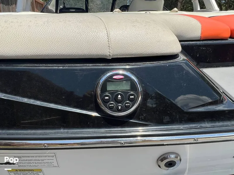 Slide: The Image of Exterior Stereo - 12890160