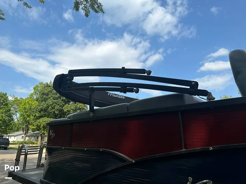 Slide: The Image of Manitou Aurora LE 25 RF VP 2021 - 13080335