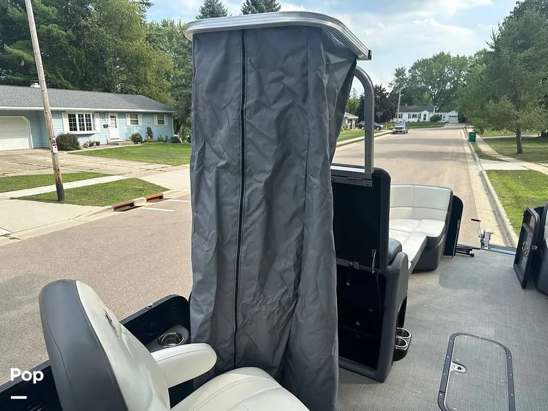 Slide: The Image of Manitou Aurora LE 25 RF VP 2021 - 13080297