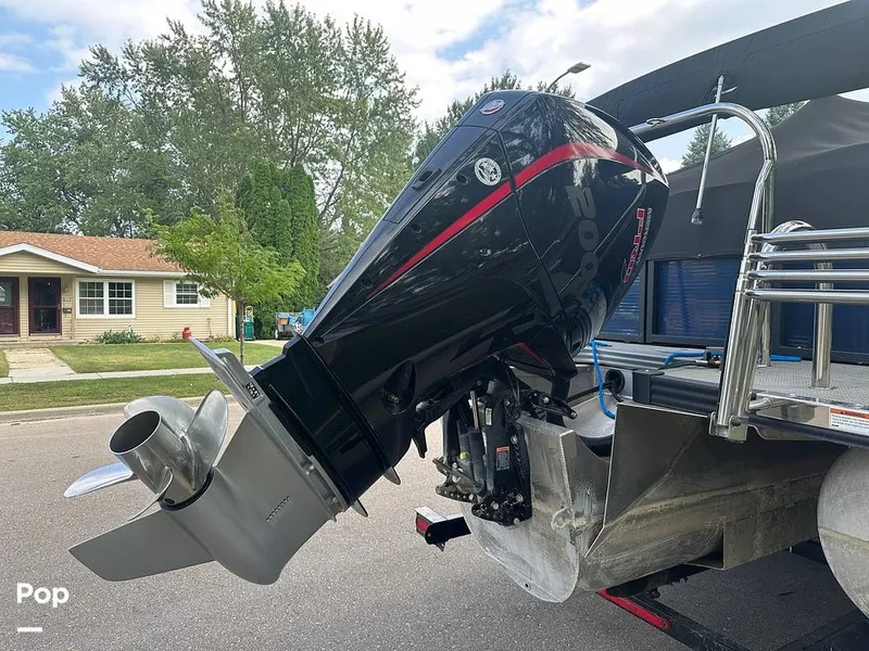 Slide: The Image of Manitou Aurora LE 25 RF VP 2021 - 13080317