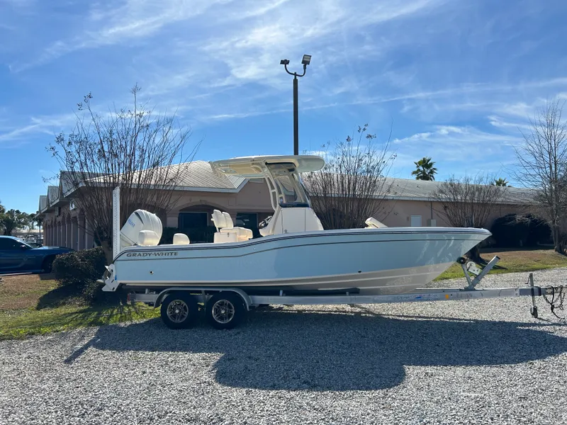 Slide: The Image of Grady-White 231 CE 2025 - 5