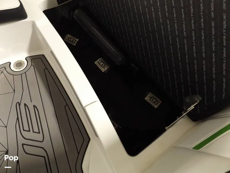 Slide: The Image of Air Nautique G23 2017 - 12854016