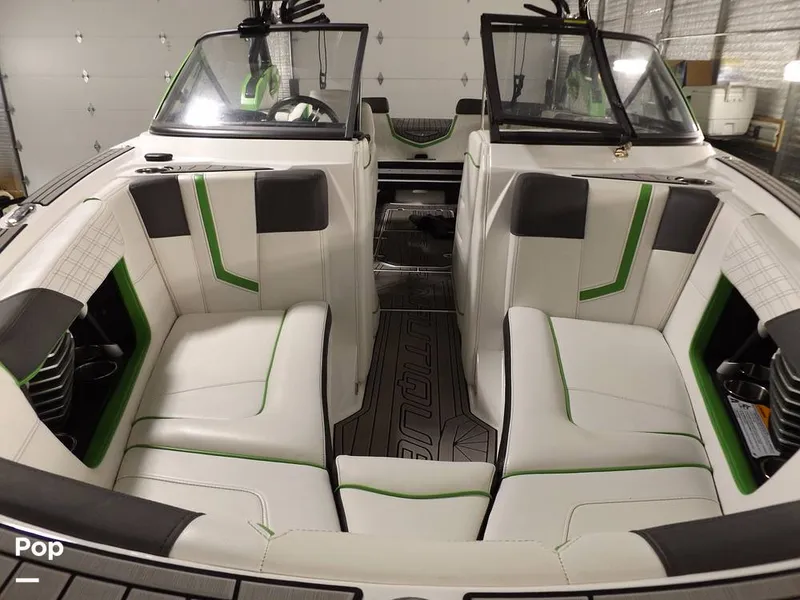 Slide: The Image of Air Nautique G23 2017 - 12854020