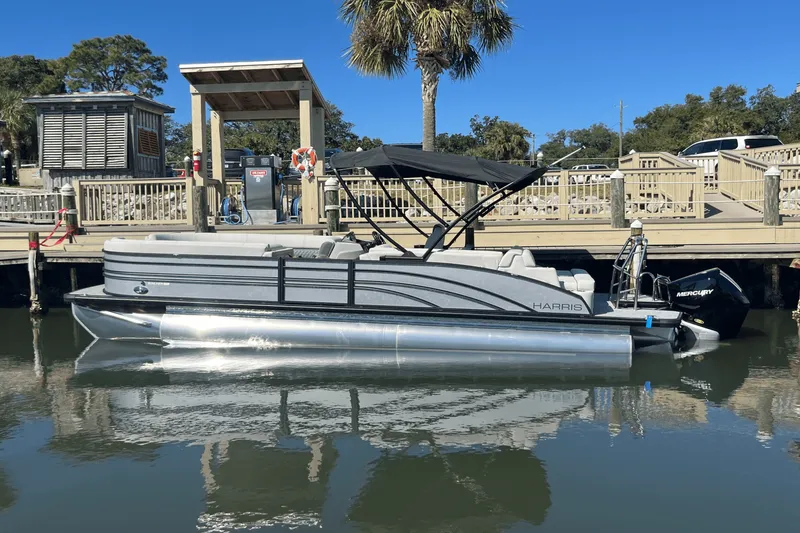 Slide: The Image of Harris 250 Sunliner 2025 - 2