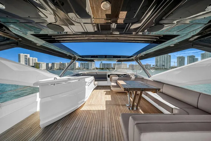 Slide: The Image of Sunseeker 86 Yacht 2021 - 68