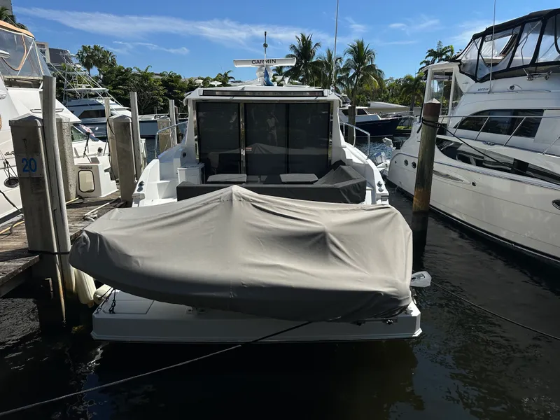 Slide: The Image of Cruisers Yachts 42 CANTIUS 2023 - 4