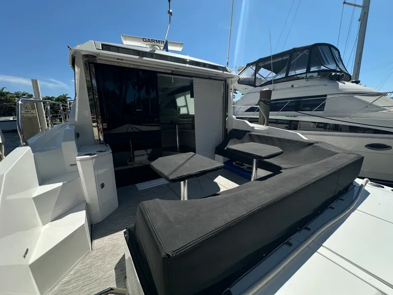 Slide: The Image of Cruisers Yachts 42 CANTIUS 2023 - 5