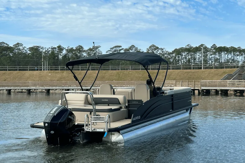 Slide: The Image of Harris 250 Cruiser 2025 - 8