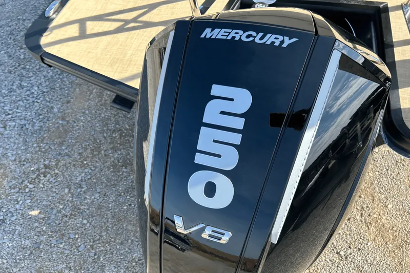 Slide: The Image of Harris 250 Cruiser 2025 - 9