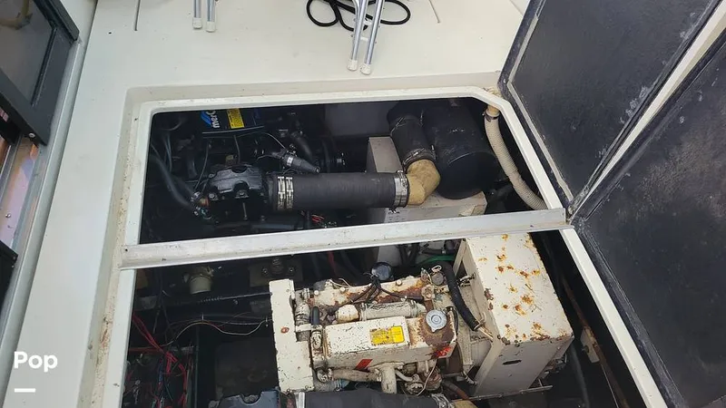 Slide: The Image of Carver Yachts Mariner 3297 1989 - 13272694