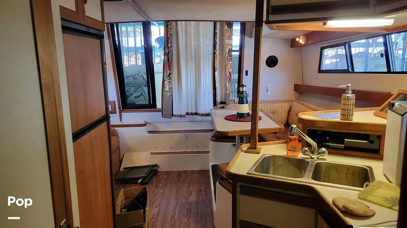 Slide: The Image of Carver Yachts Mariner 3297 1989 - 13272831