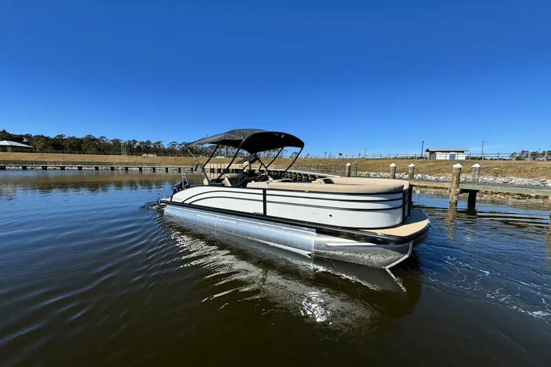 Slide: The Image of Harris 230 Cruiser 2025 - 0