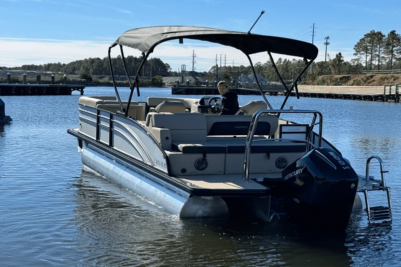 Slide: The Image of Harris 230 Cruiser 2025 - 10