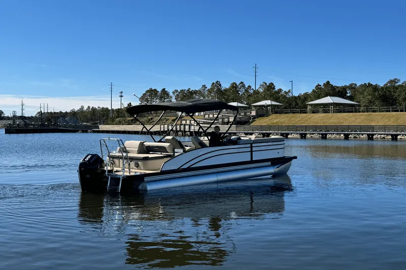 Slide: The Image of Harris 230 Cruiser 2025 - 6