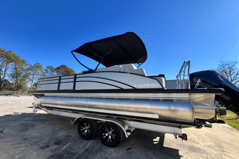 Slide: The Image of Harris 230 Cruiser 2025 - 3