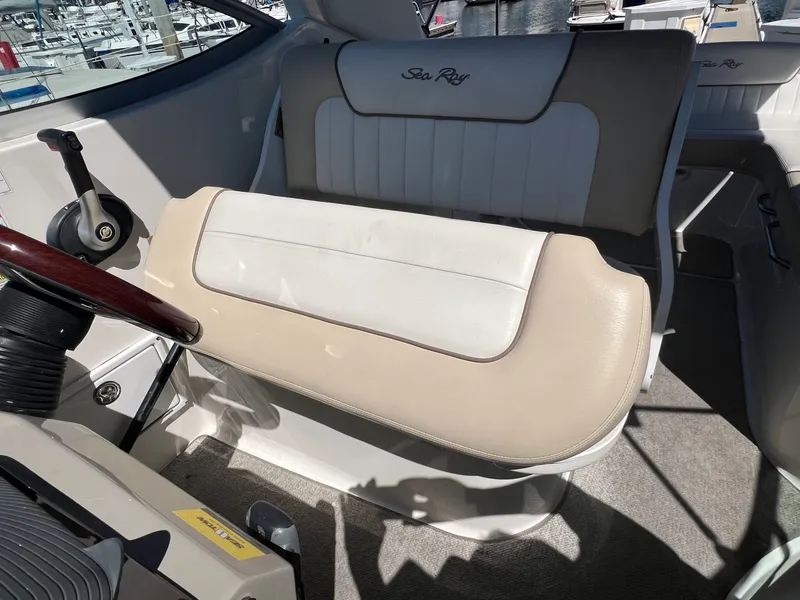 Slide: The Image of Sea Ray Sundancer 280 2013 - 24