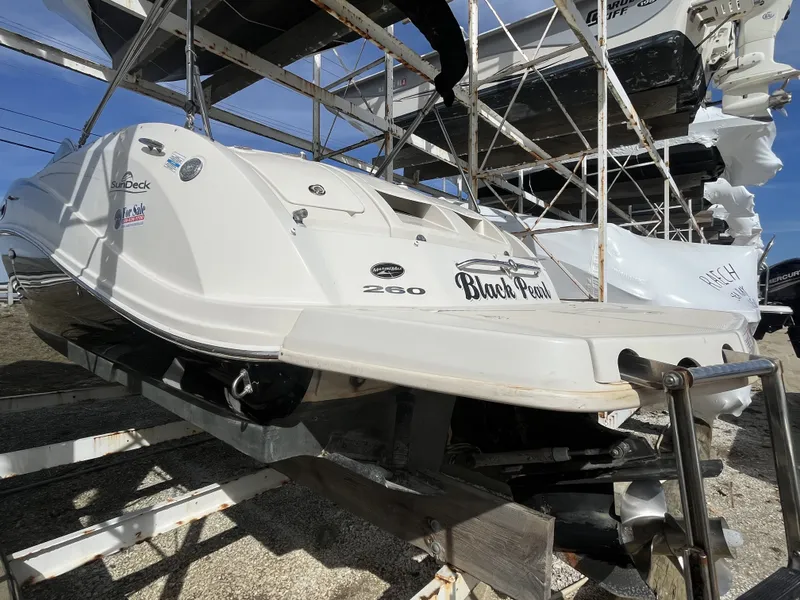 Slide: The Image of Sea Ray 260 Sundeck 2008 - 8
