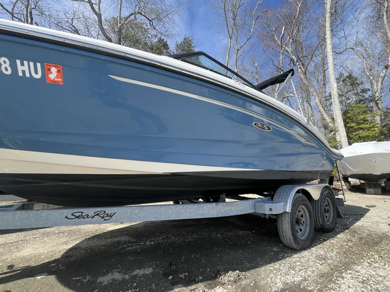 Slide: The Image of Sea Ray 190SPX 2021 - 7