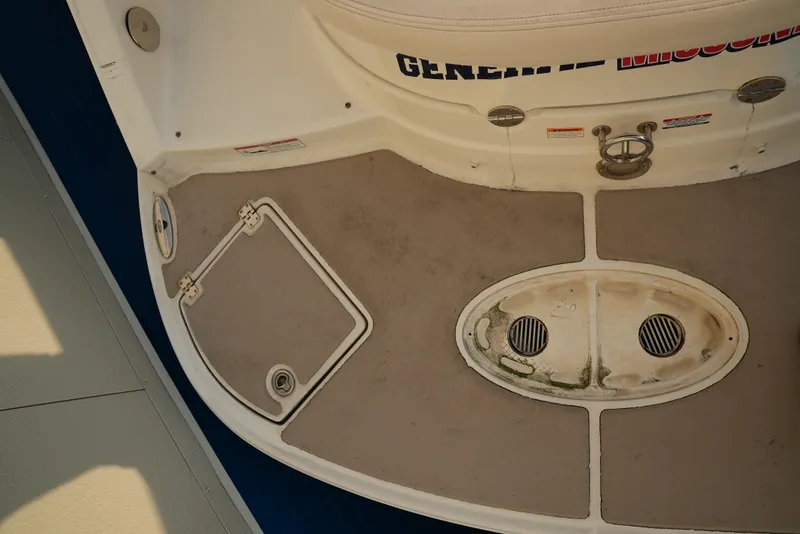 Slide: The Image of Chaparral 287SSX 2011 - 7