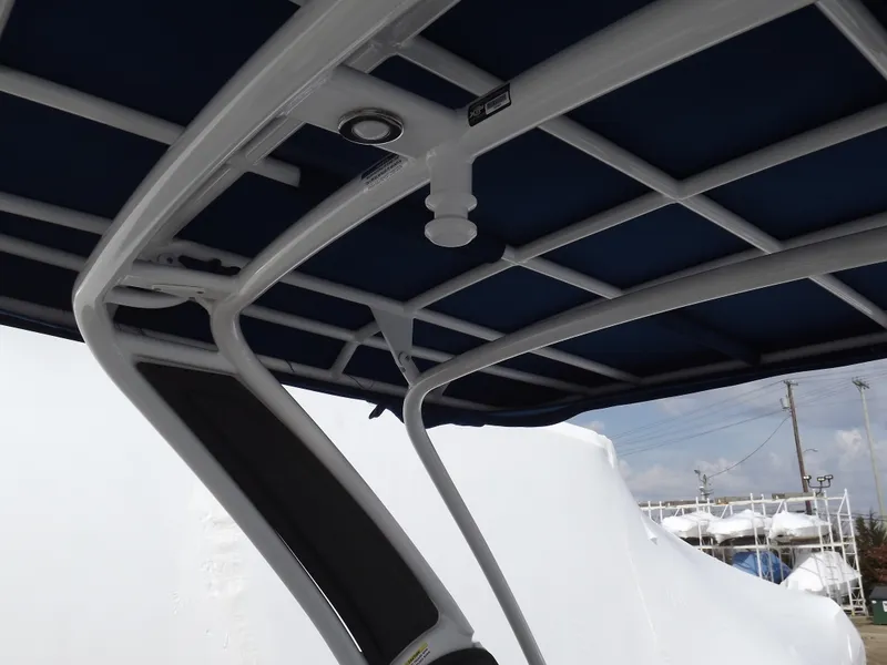 Slide: The Image of Monterey 305SS 2021 - 42
