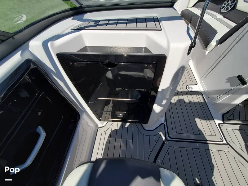 Slide: The Image of Yamaha 212S 2020 - 13060984