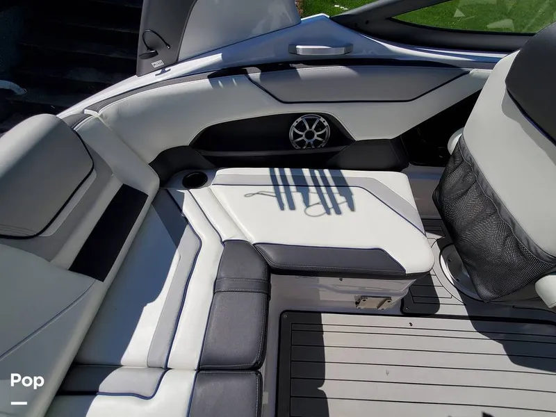 Slide: The Image of Yamaha 212S 2020 - 13060991