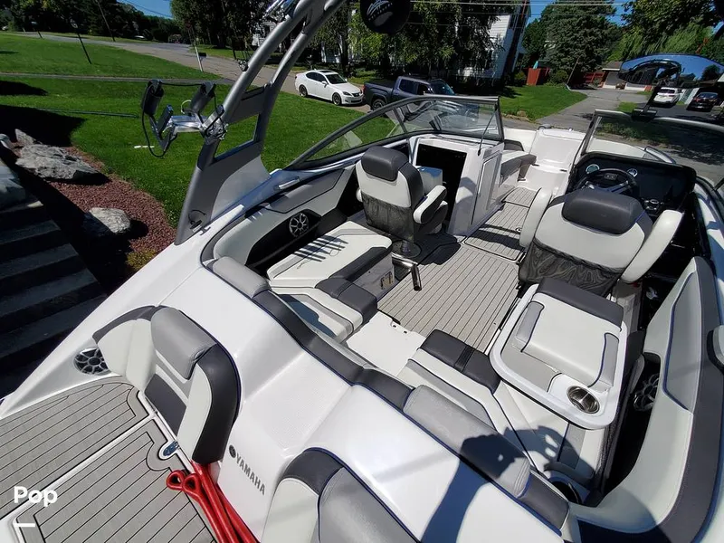 Slide: The Image of Yamaha 212S 2020 - 13060996