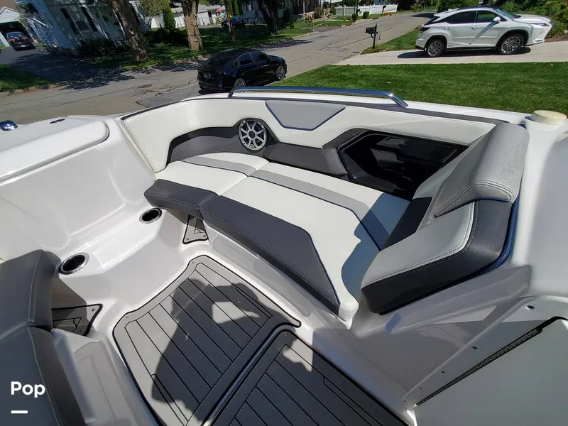 Slide: The Image of Yamaha 212S 2020 - 13059048