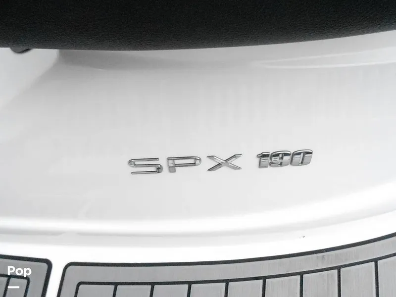 Slide: The Image of Sea Ray 190SPX 2022 - 12904699