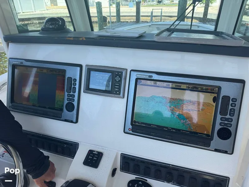 Slide: The Image of Boston Whaler 320 Outrage 2011 - 16611490