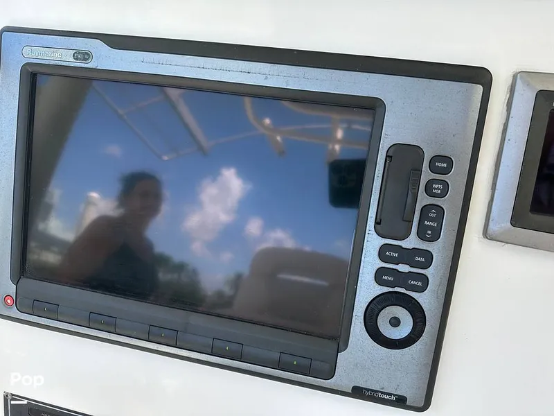 Slide: The Image of Boston Whaler 320 Outrage 2011 - 12939877