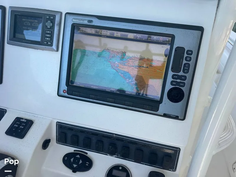 Slide: The Image of Boston Whaler 320 Outrage 2011 - 16611491