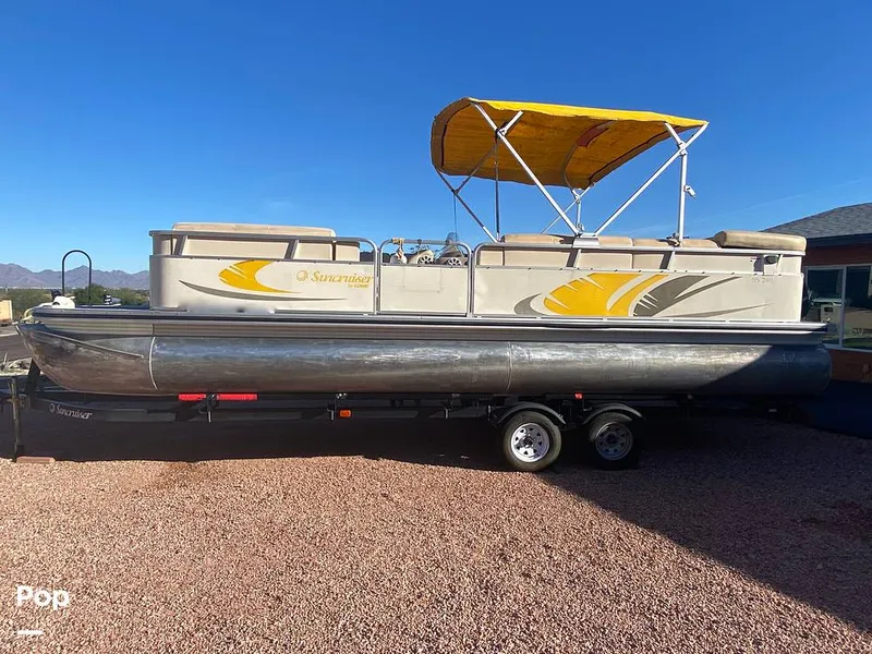 Slide: The Image of Lowe SS240 Suncruiser 2009 - 13526791