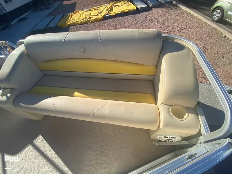 Slide: The Image of Lowe SS240 Suncruiser 2009 - 13526483