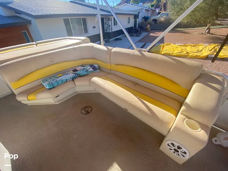 Slide: The Image of Lowe SS240 Suncruiser 2009 - 13526487