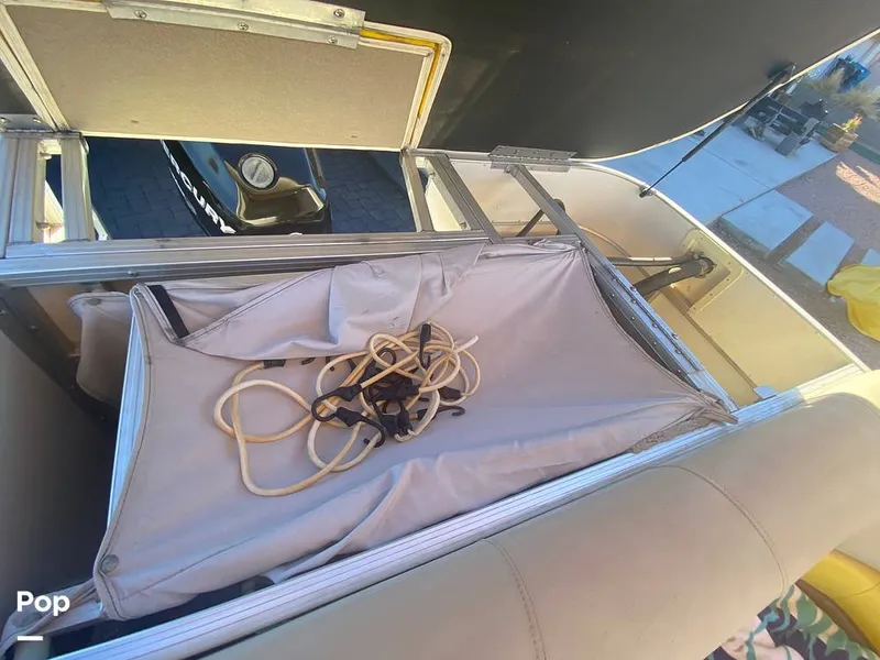 Slide: The Image of Lowe SS240 Suncruiser 2009 - 13526488