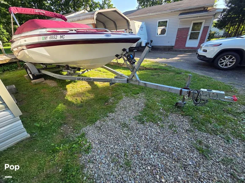 Slide: The Image of Crownline Boats 202BR 2005 - 16640169