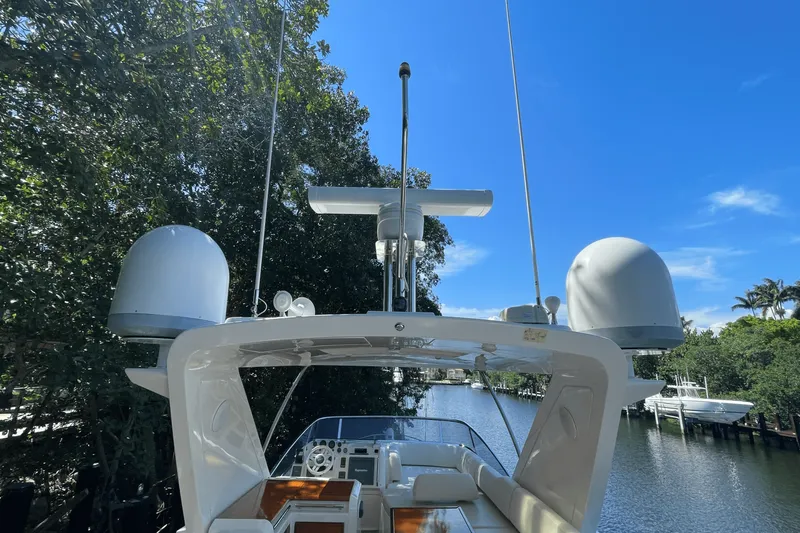 Slide: The Image of Azimut 58 FLY 2012 - 12