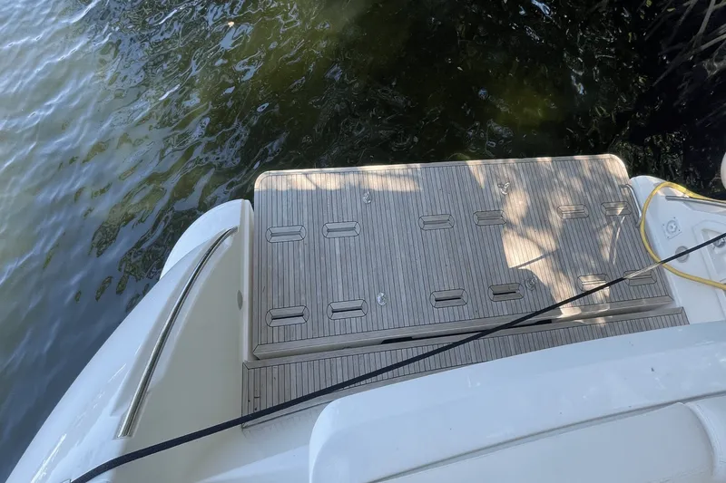 Slide: The Image of Azimut 58 FLY 2012 - 18