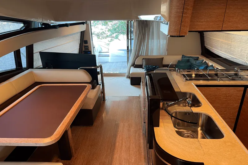 Slide: The Image of Azimut 58 FLY 2012 - 42