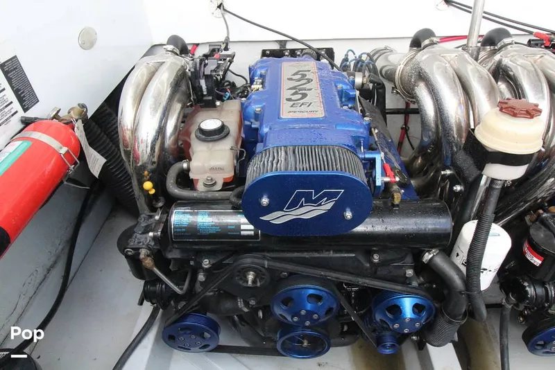 Slide: The Image of Mercury Racing Motors - 12987254