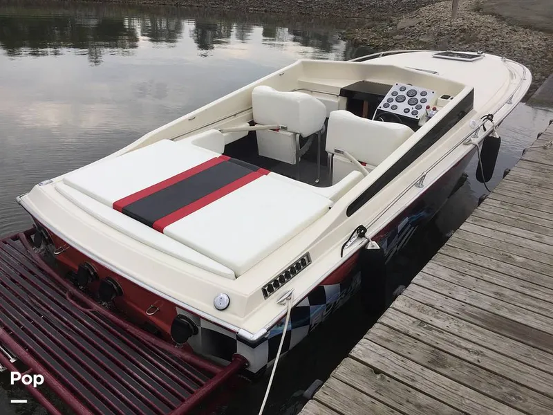 Slide: The Image of Formula 233 Interceptor 1980 - 12936823