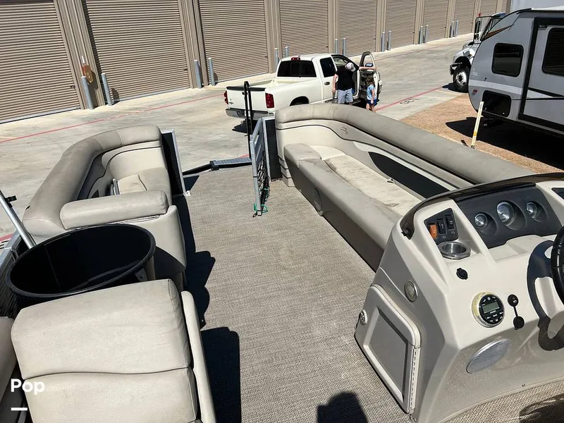 Slide: The Image of Bennington 22SL 2019 - 12934347