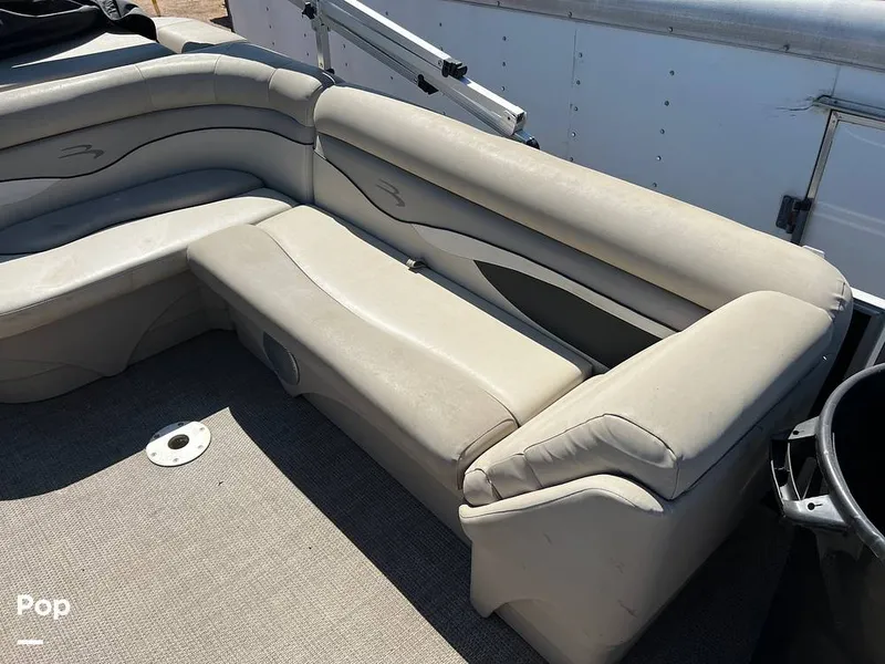 Slide: The Image of Bennington 22SL 2019 - 12934353